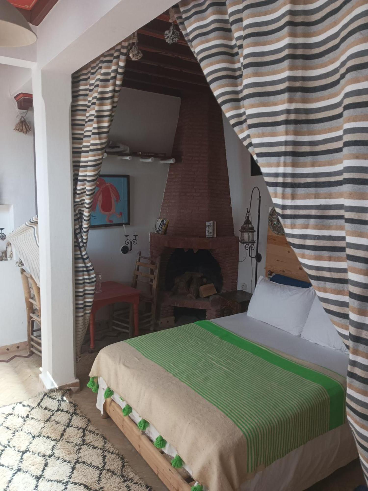 Riad El Baze Есувейра Екстериор снимка
